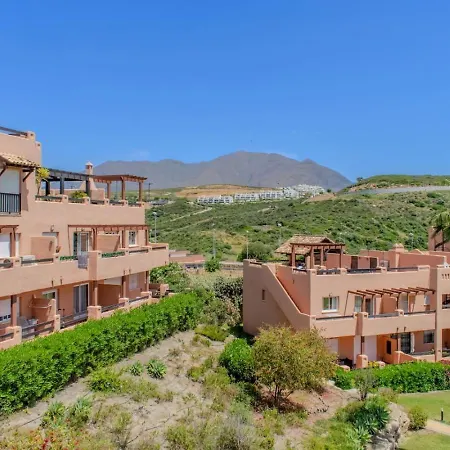 2 Bedroom Penthouse With Pool And Views Apartment